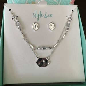 Style & Co. Hammered Silver Tone Chain Pendant Necklace and Earrings Box…